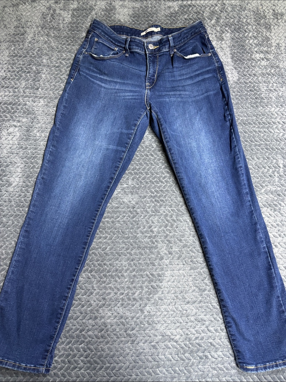 Levi’s Women's Mid Rise Skinny Jeans in Dark Blue